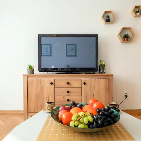 Almanak J10 - Grand-tourist Apartment *